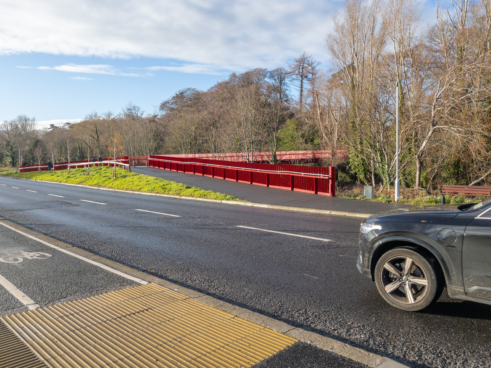 NEW PEDESTRIAN BRIDGE