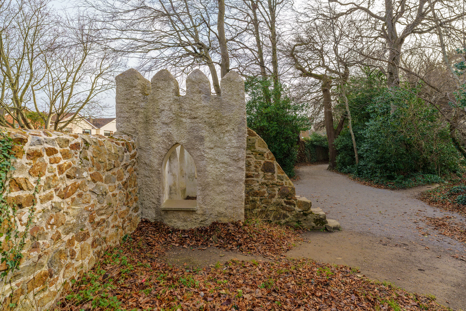 THE SUMMER HOUSE AT ST ENDA'S PARK 