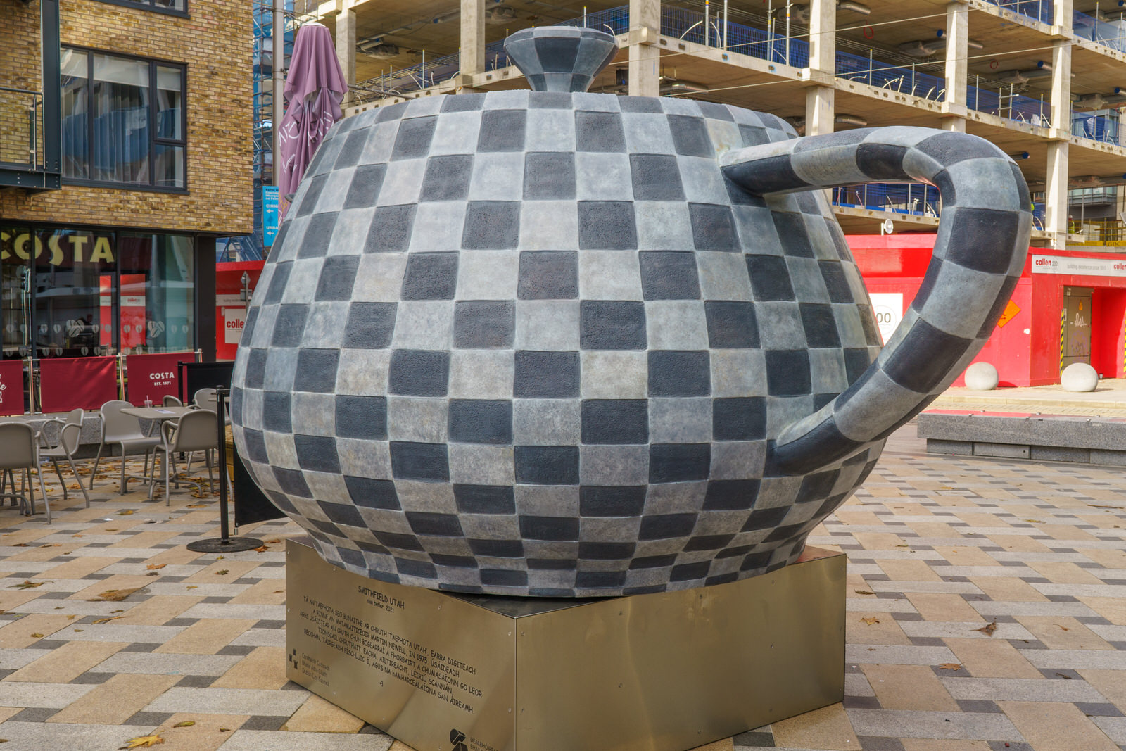 THE SMITHFIELD UTAH  TEAPOT  IS A NEW SCULPTURE ALAN BUTLER