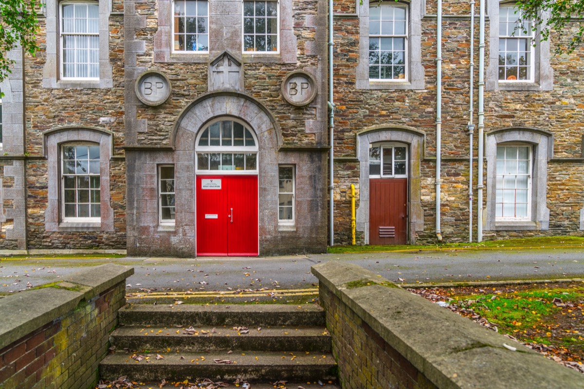 WATERFORD INSTITUTE OF TECHNOLOGY 012